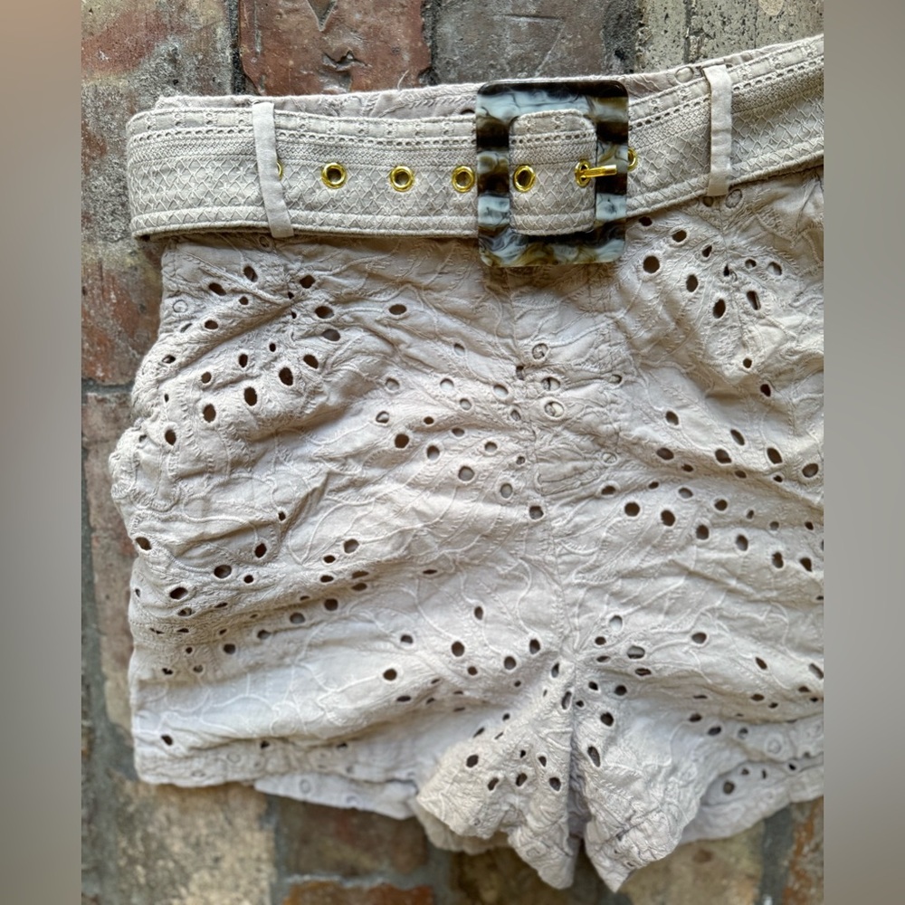 AQUABLU Carrington Eyelett Shorts High Waisted - Picture 3 of 8